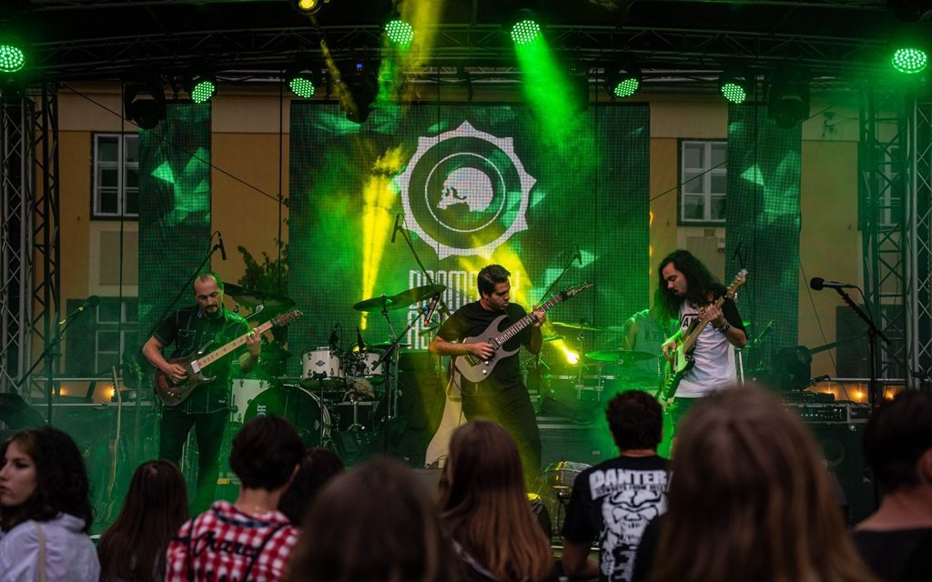 Doomsday Astronaut a lansat albumul „Djent Djinn”, un suvenir muzical șlefuit în metale rare