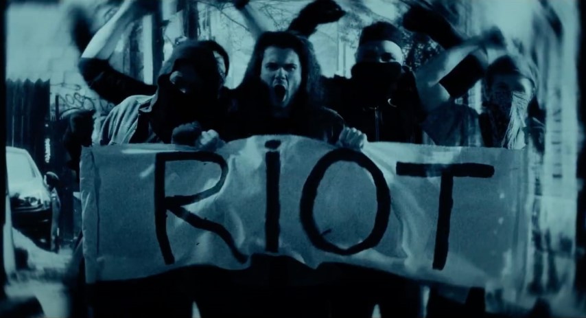 Ioan Popovici și trupa Flare au lansat „Keep The Light On”, un scurtmetraj rock, unic în România
