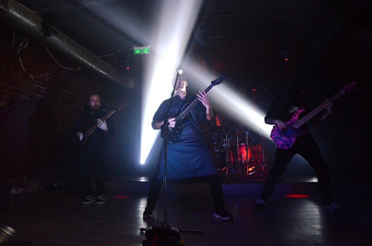 Doomsday Astronaut lansează piesa „Enemy”, primul single de pe viitorul album de studio