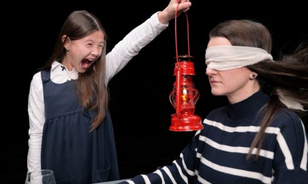 Îngeri și Corbi lansează videoclipul „Infectat” – o poveste despre impactul conflictelor familiale